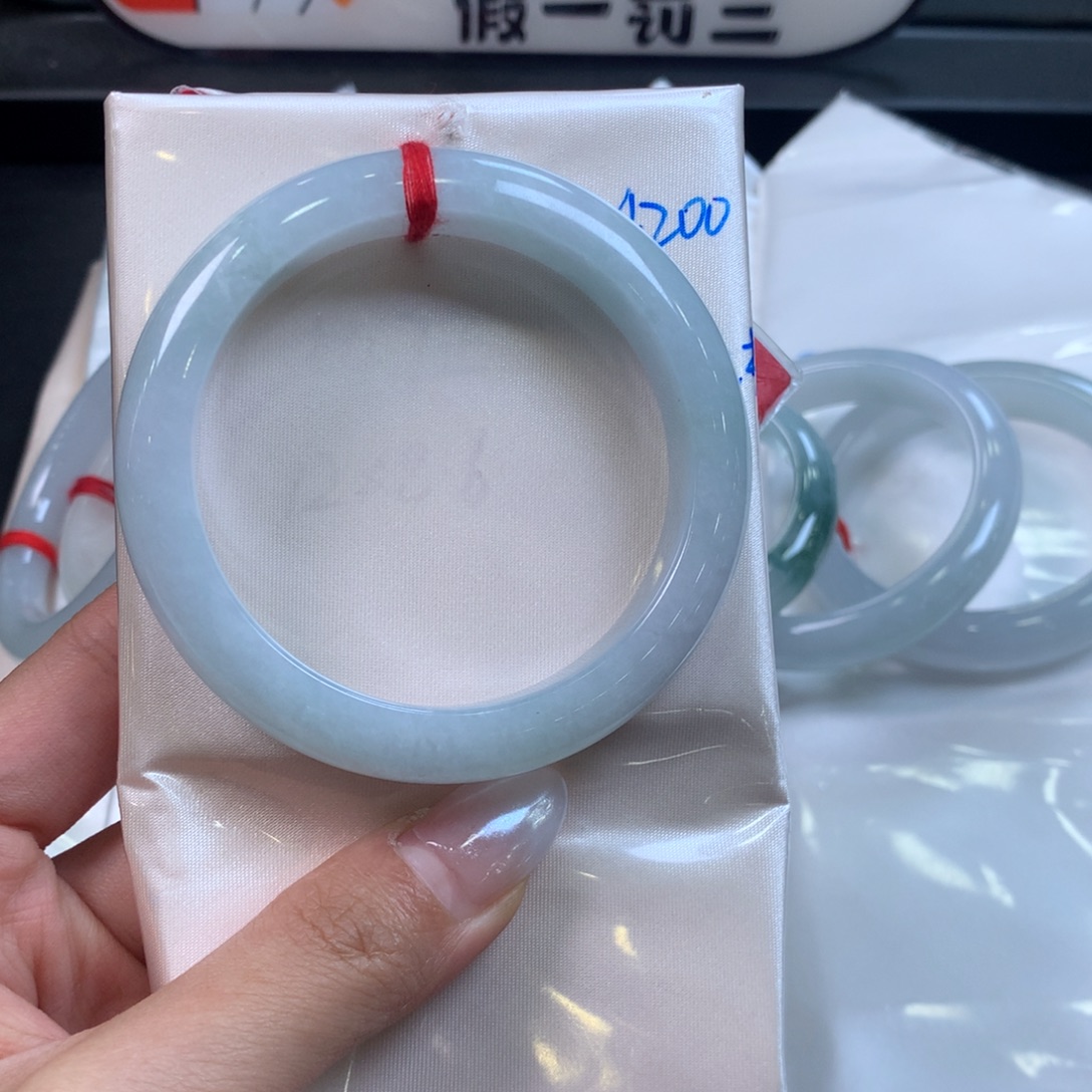 翡翠未镶嵌手镯54圈口