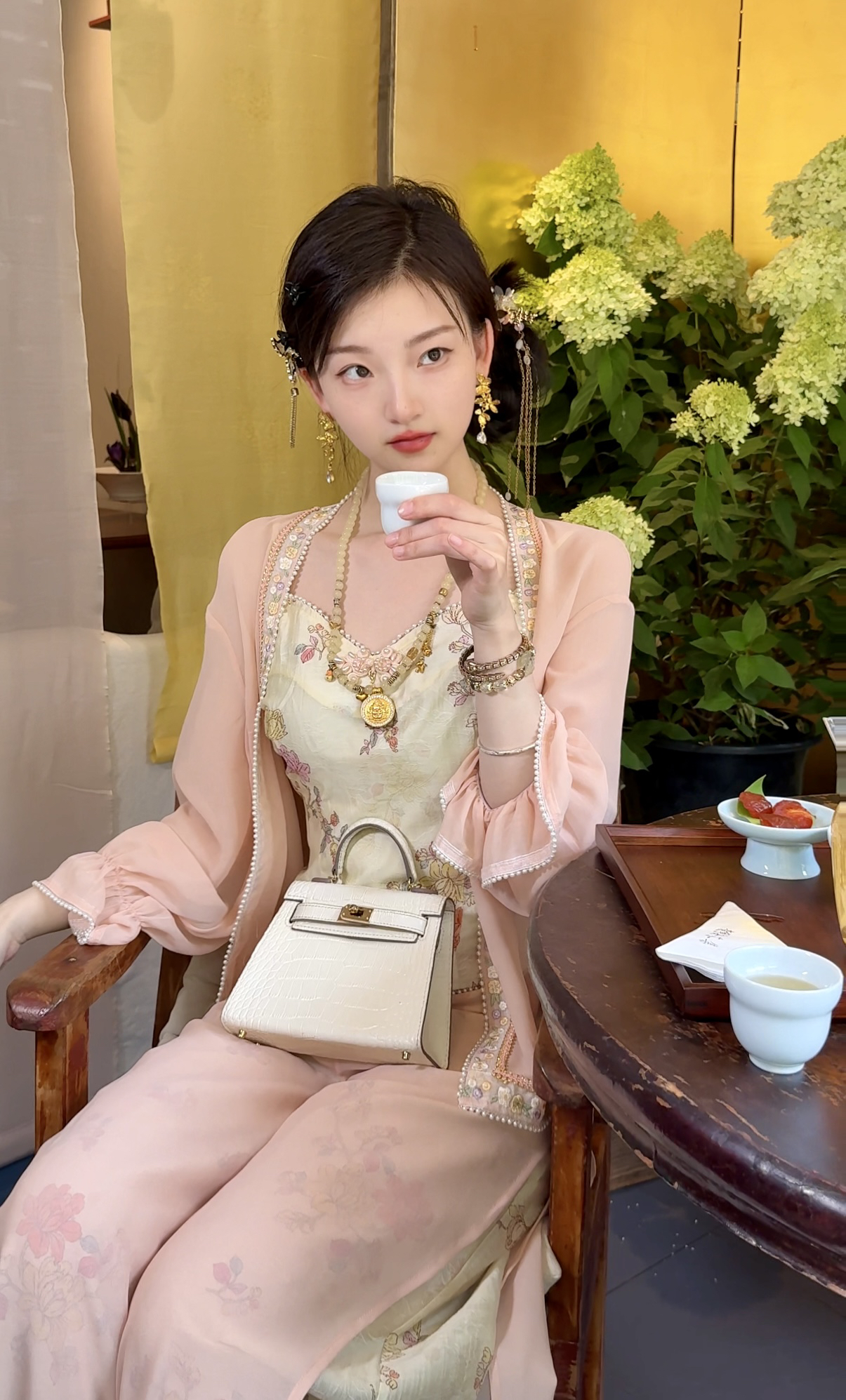 【媛珠 夏风有信】重工刺绣新中式气质超仙防晒开衫搭配吊带阔腿裤