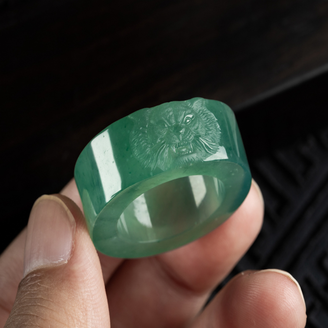 24圈天然缅甸翡翠A货冰种油青绿生肖虎宽版扳指戒指戒圈10.4-5mm