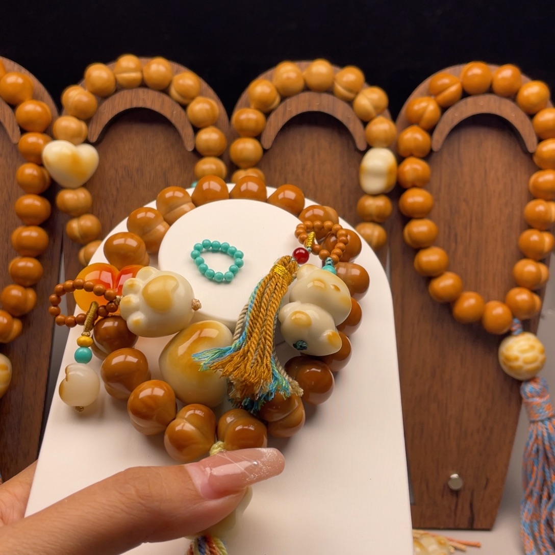 Z***.吊坠猴头核桃全品无暇毕业级爱心屁桃16尺寸手工款