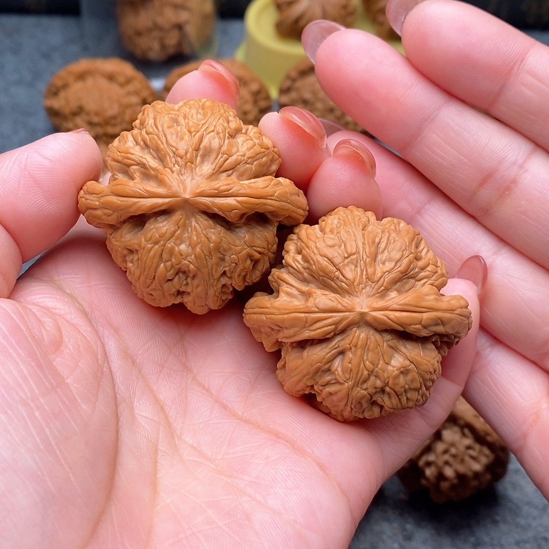 文玩核桃把件精品大粗筋44全品