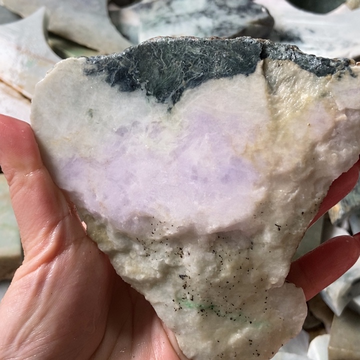 翡翠颈饰未镶嵌天然翡翠