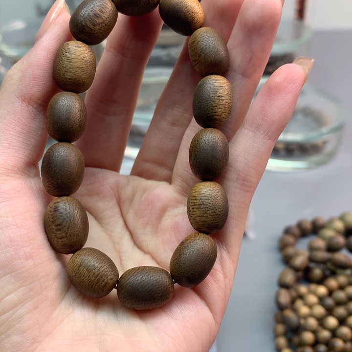 沉香手串1.5枣珠单圈