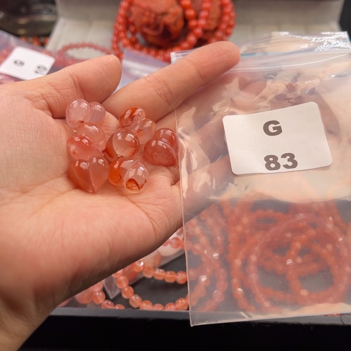 齁***甜南红玛瑙未镶嵌多样性发货默认微瑕称重7个
