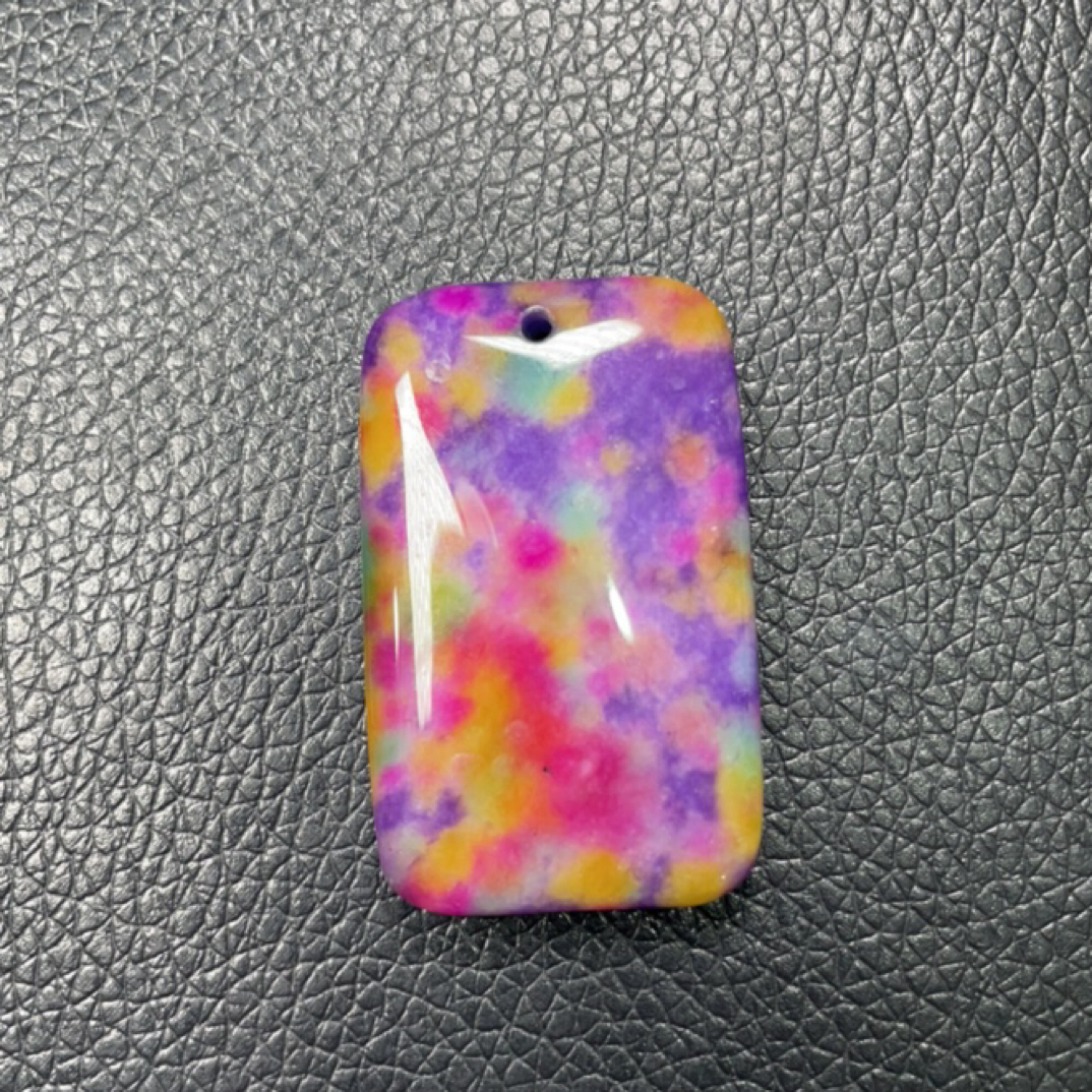   571  多彩无事牌吊坠