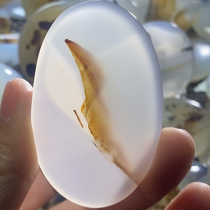 未镶嵌颈饰玛瑙/玉髓E****g