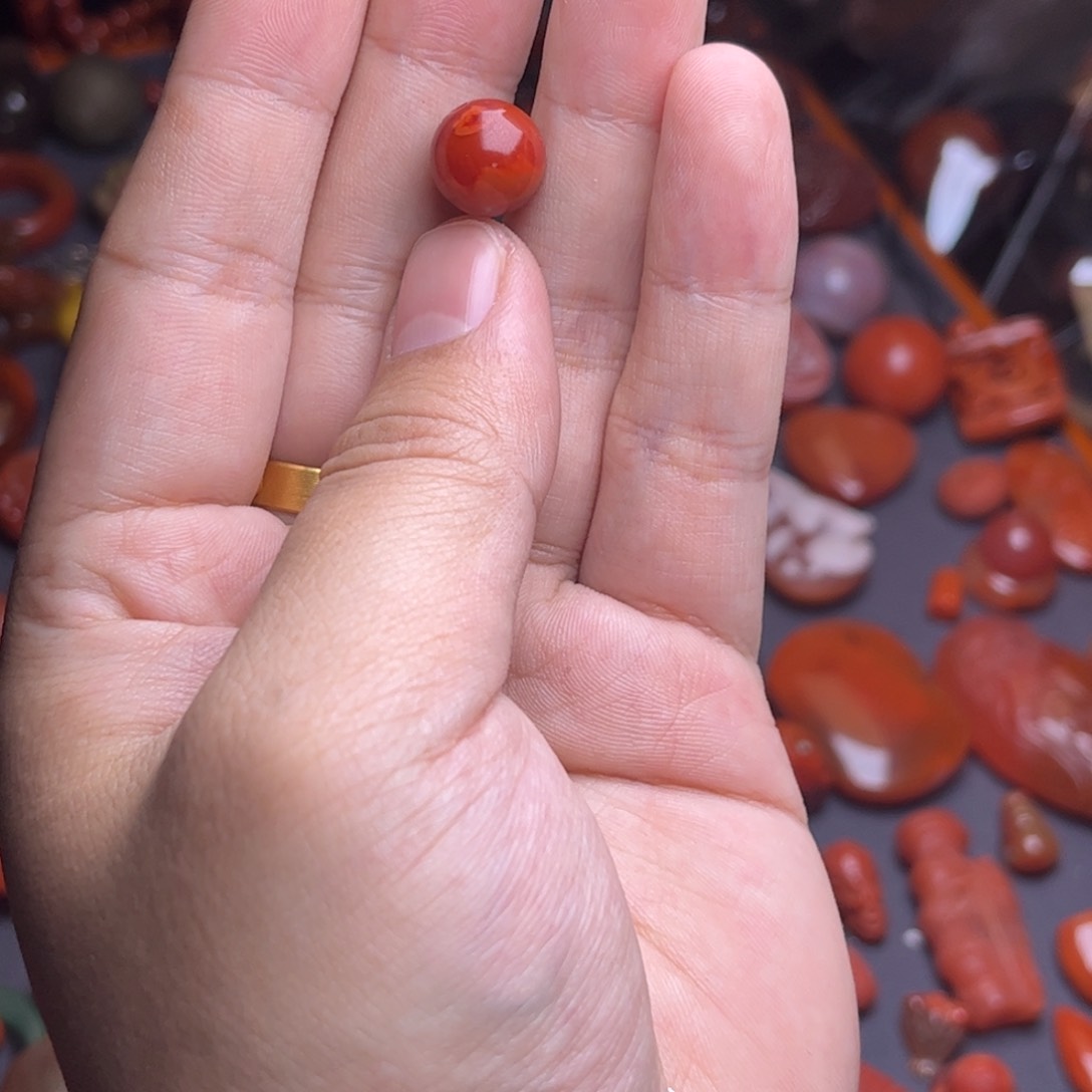 南红玛瑙手链未镶嵌四*开