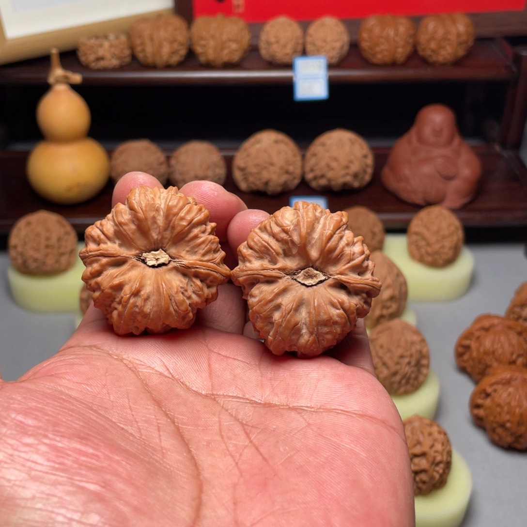 文玩核桃吊坠凹底全品