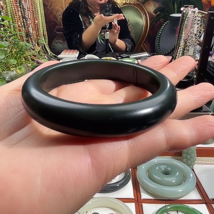 和田玉手镯未镶嵌@***使新疆青玉61圈口