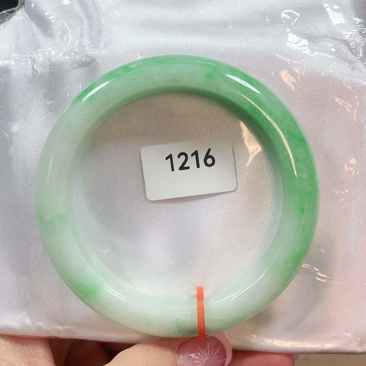 翡翠手镯未镶嵌天然翡翠手镯56