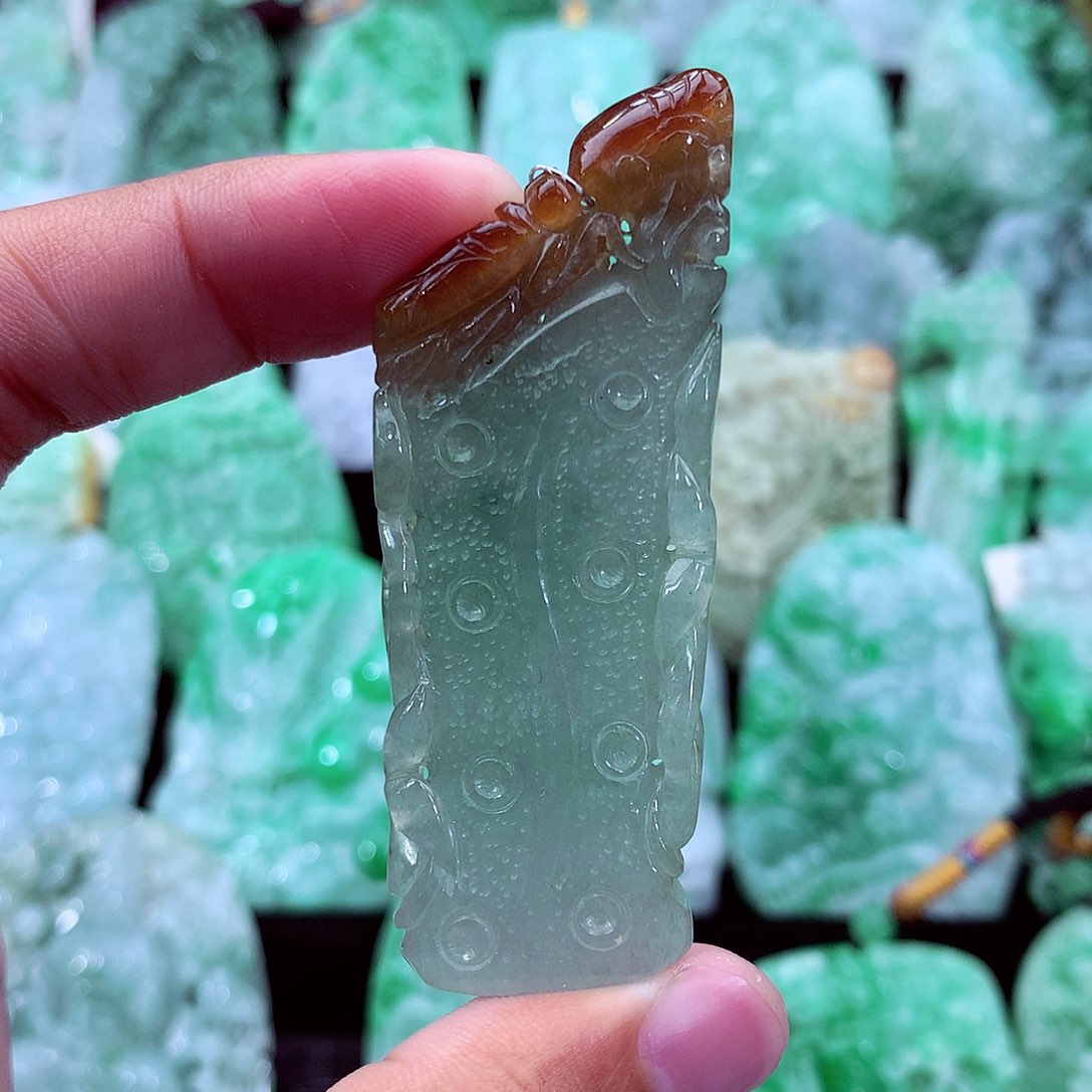 吊坠(不含链)未镶嵌翡翠