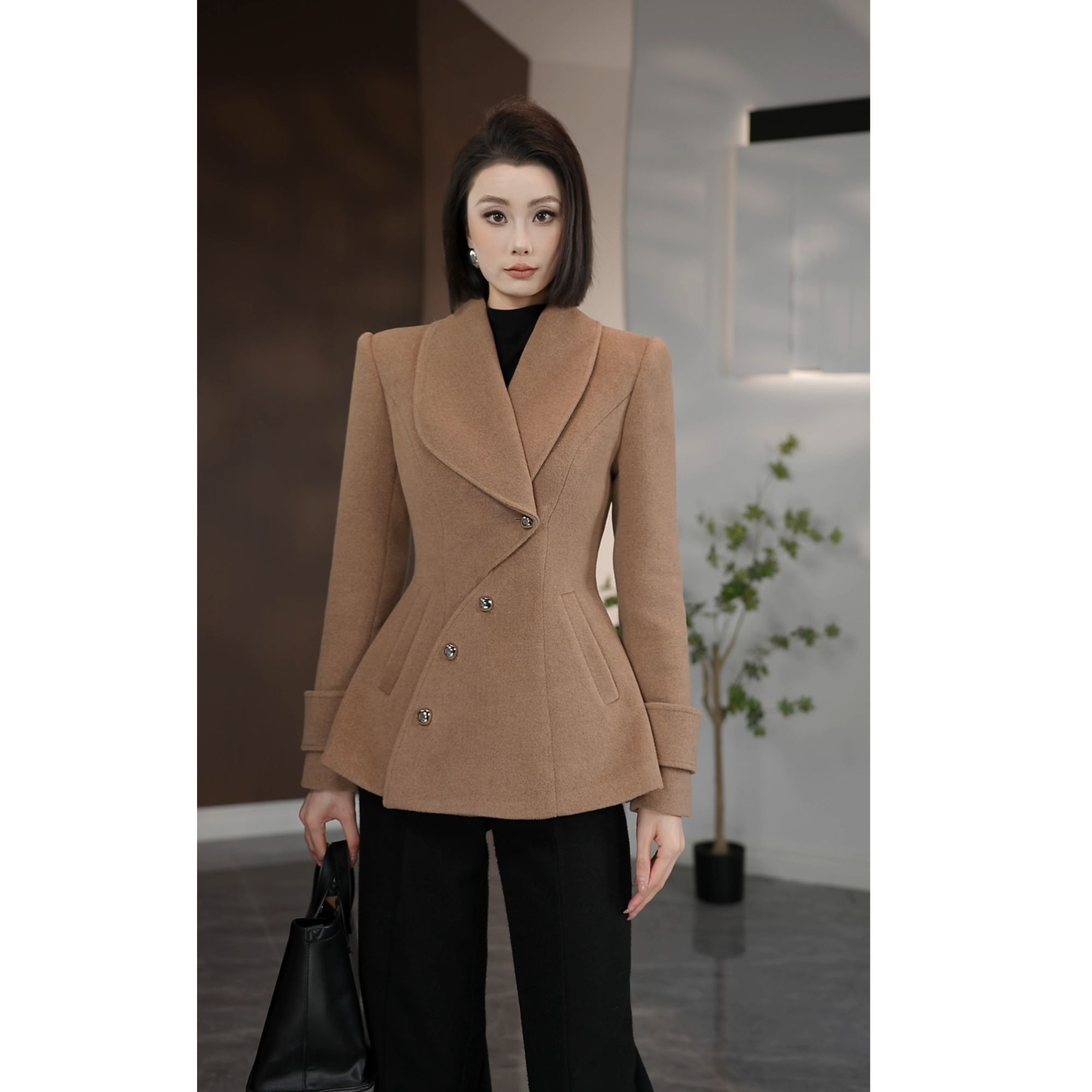 慧老板【气场干练】女短款秋冬设计师女装时尚厚款毛呢外套35489