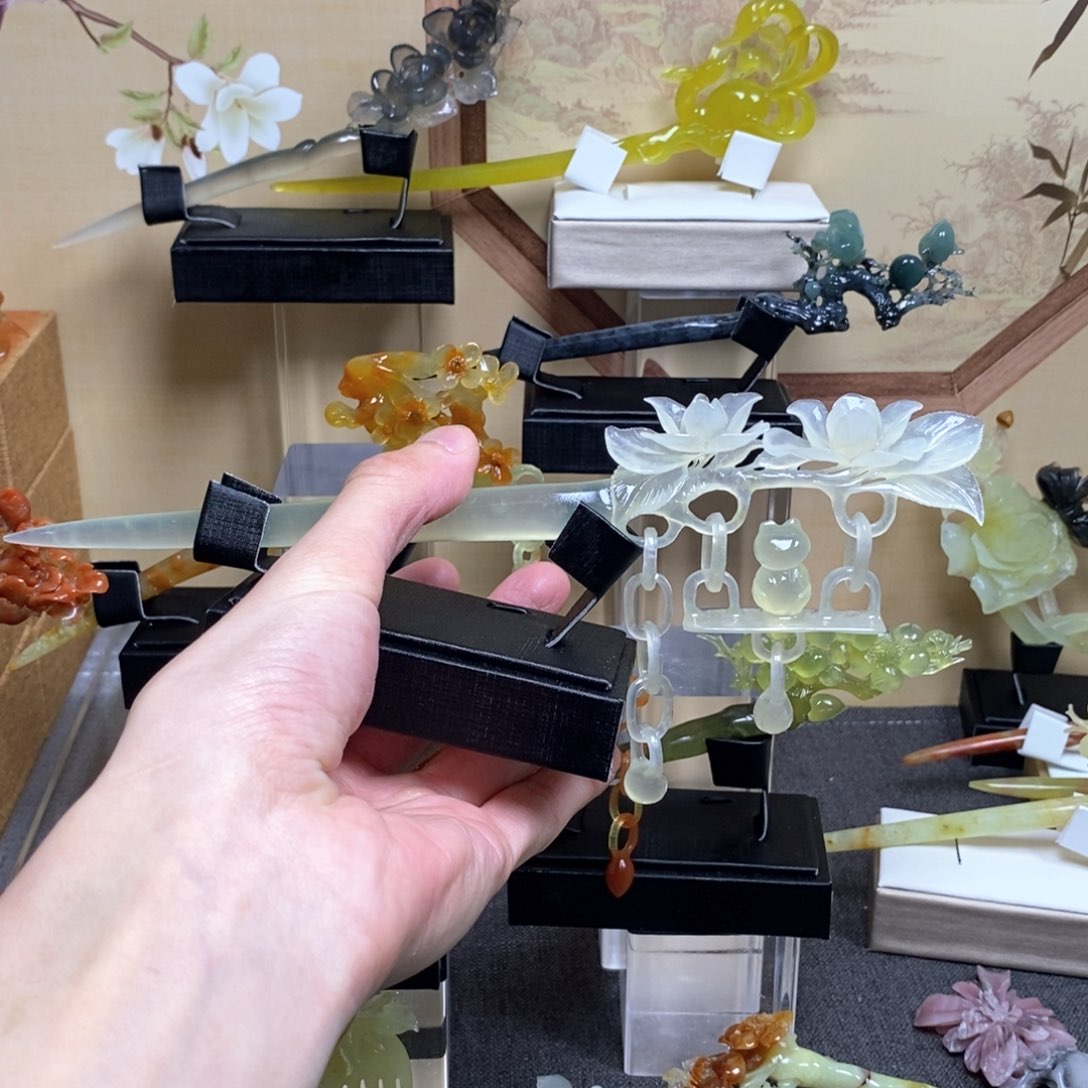 蛇纹石玉发饰未镶嵌人**晚小猫