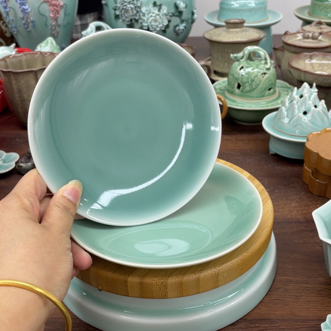 微瑕特价青瓷青瓷2个