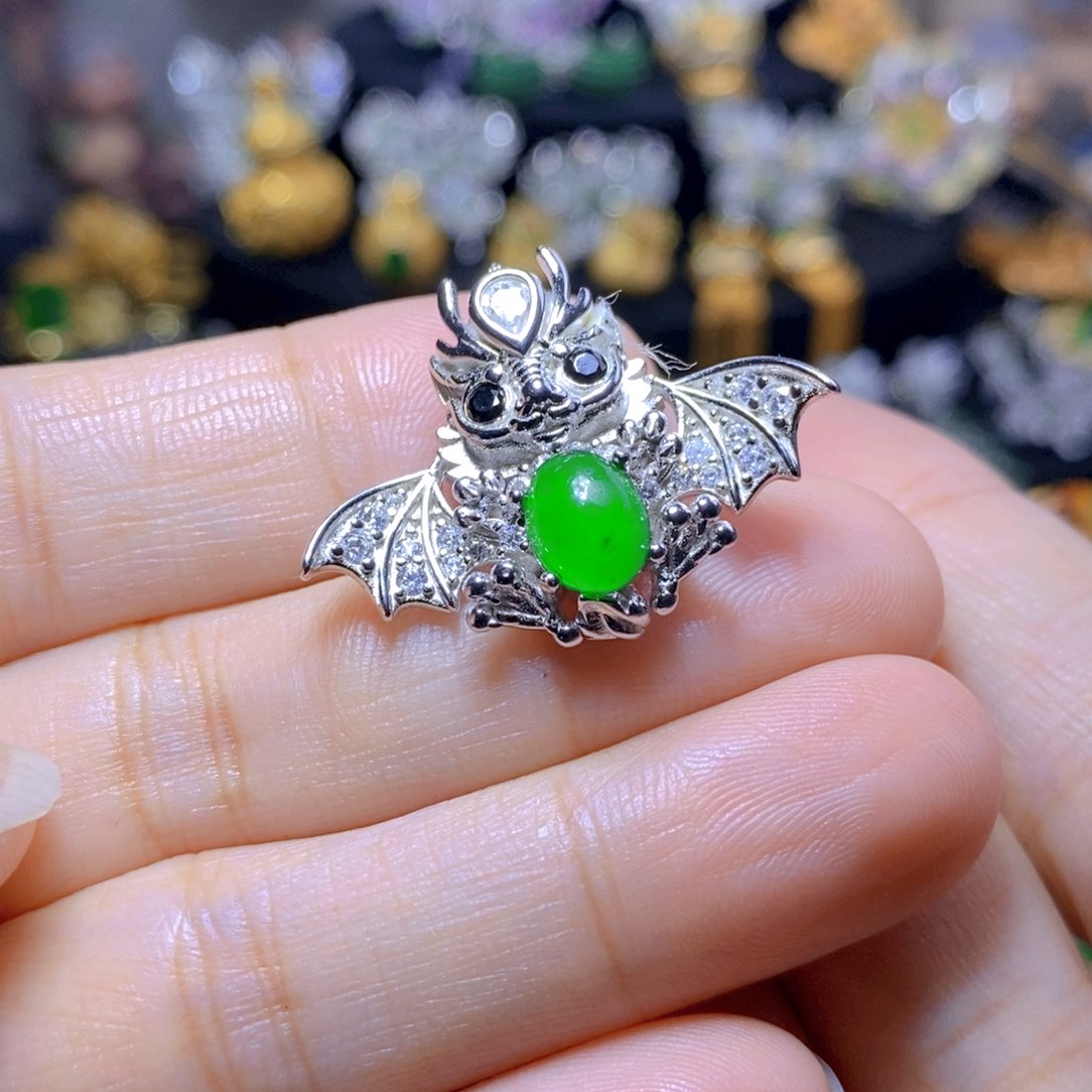 翡翠银S925镶嵌耳钉天然翡翠