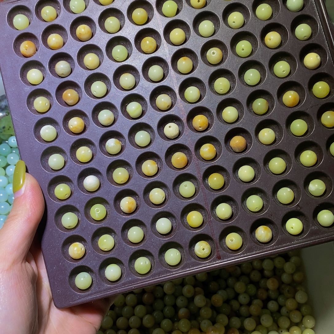 蛇纹石玉其他未镶嵌300