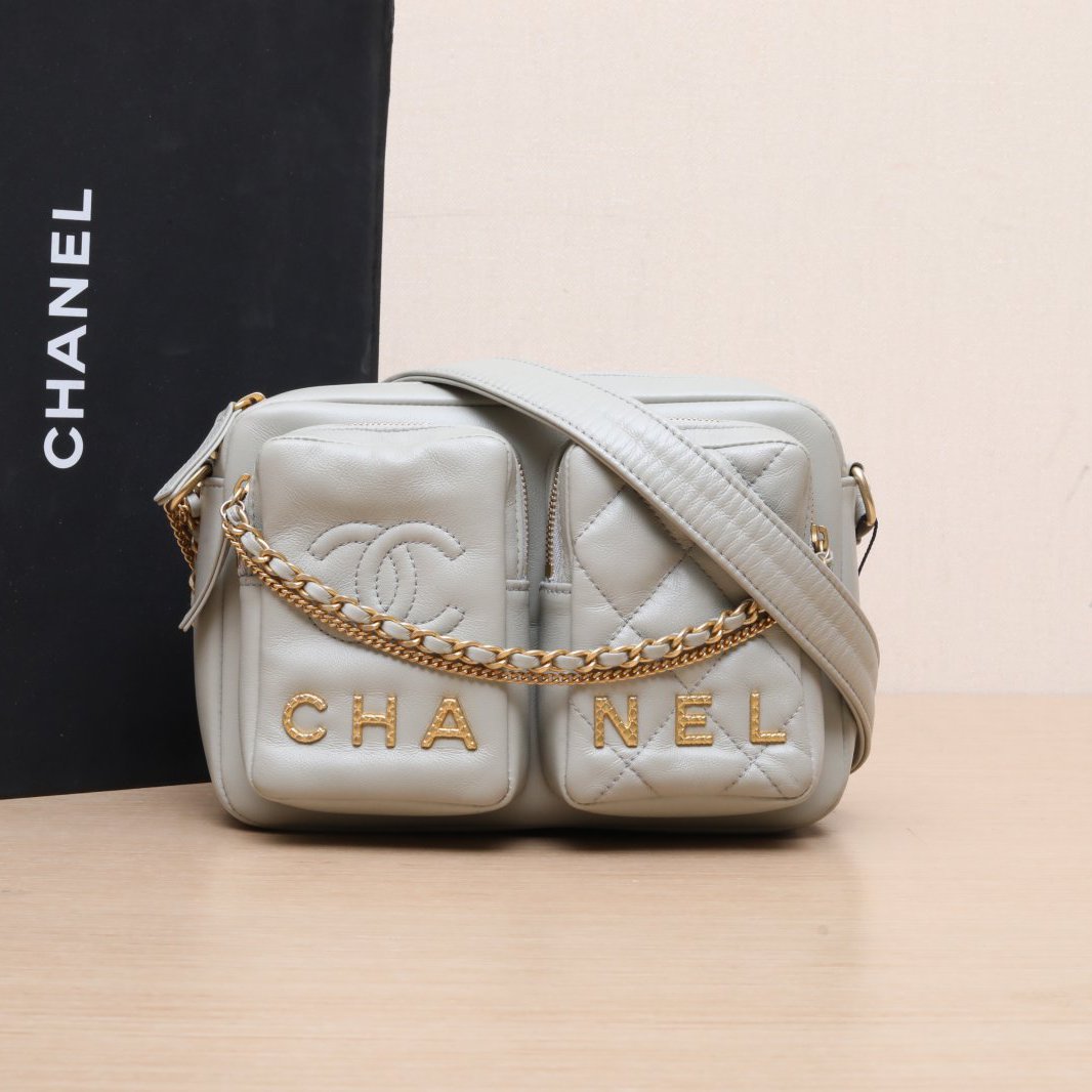 99新 Chanel/香奈儿 小花柳 双口袋相机包 浅绿色 芯片开 金扣