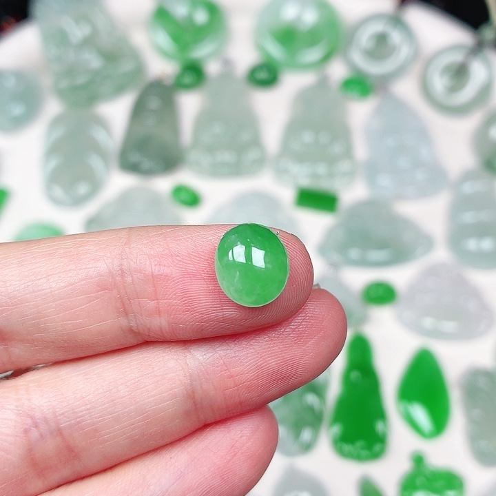 翡翠未镶嵌颈饰缅甸天然A货翡翠