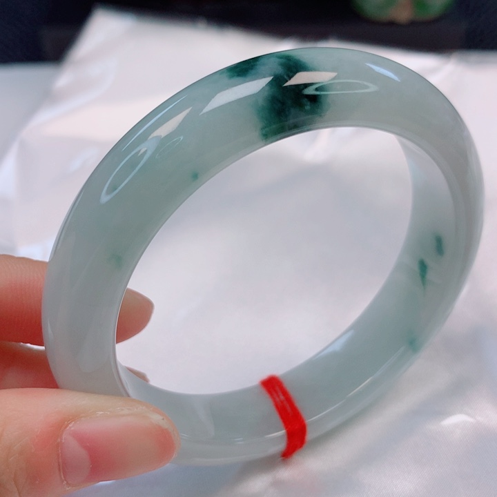 翡翠未镶嵌手镯56圈