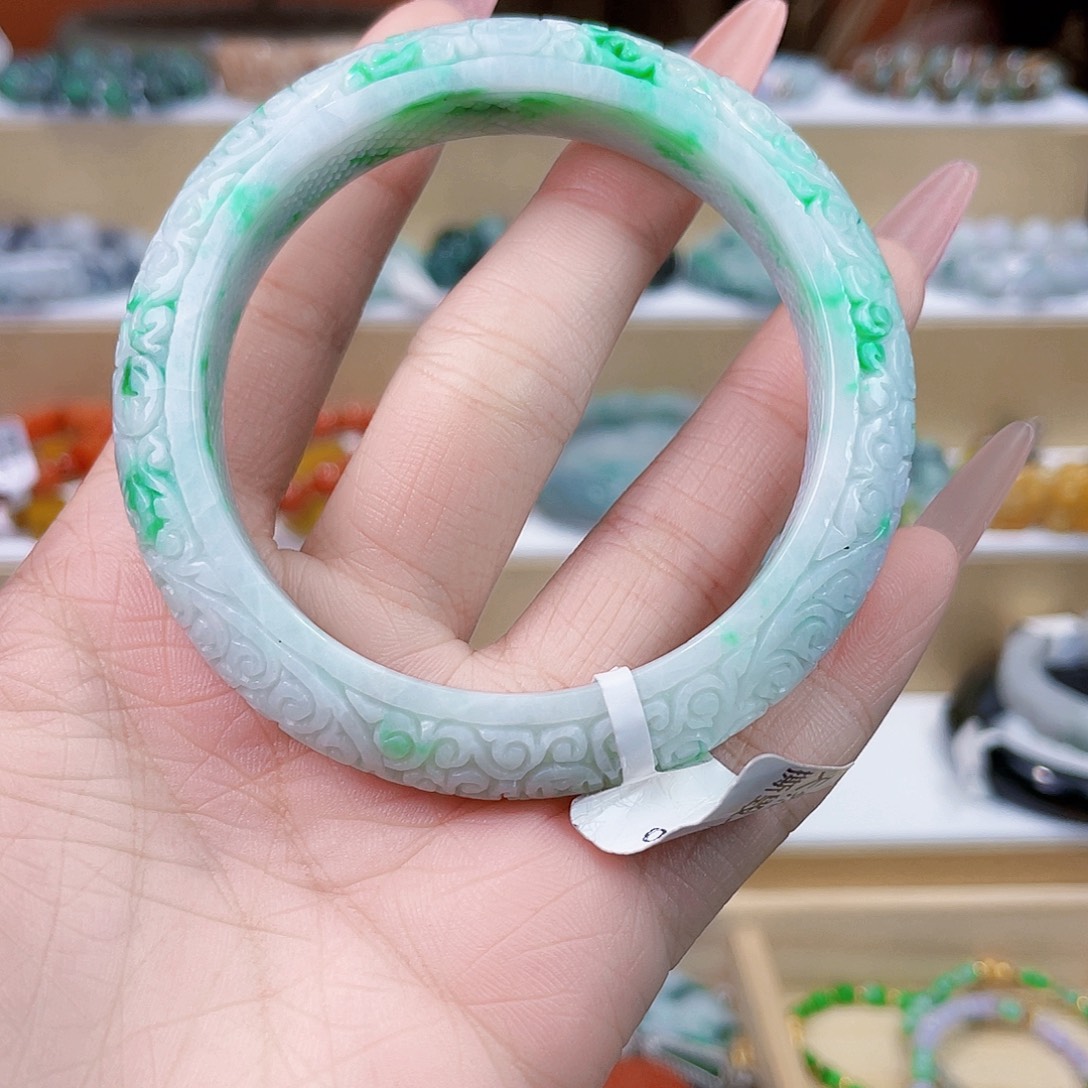 爱***儿翡翠未镶嵌手链手链