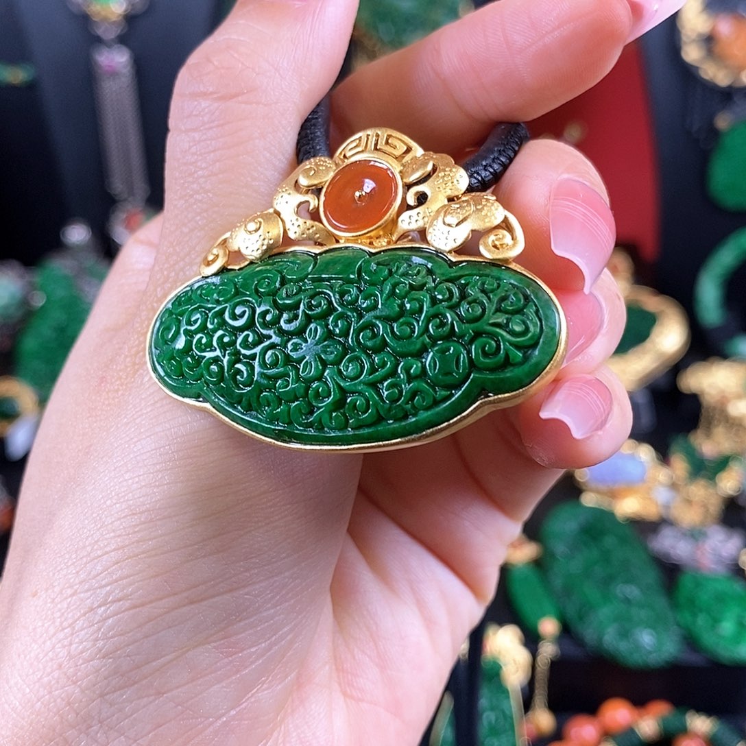 翡翠银S925镶嵌颈饰吊坠