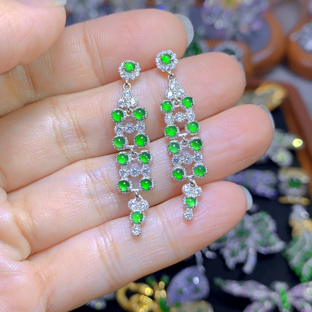 翡翠颈饰银S925镶嵌天然翡翠