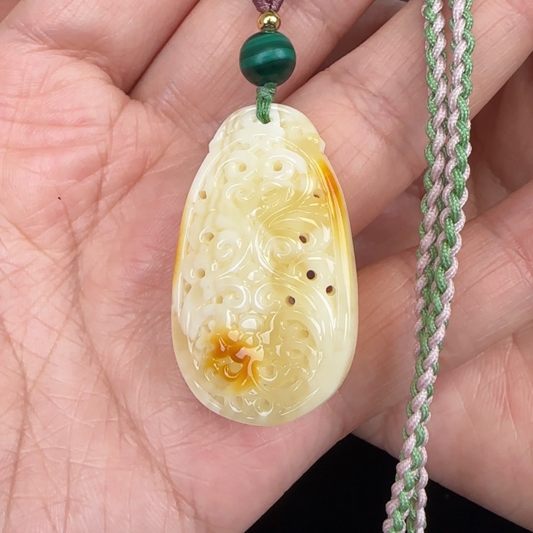 蜜蜡吊坠(赠链)未镶嵌