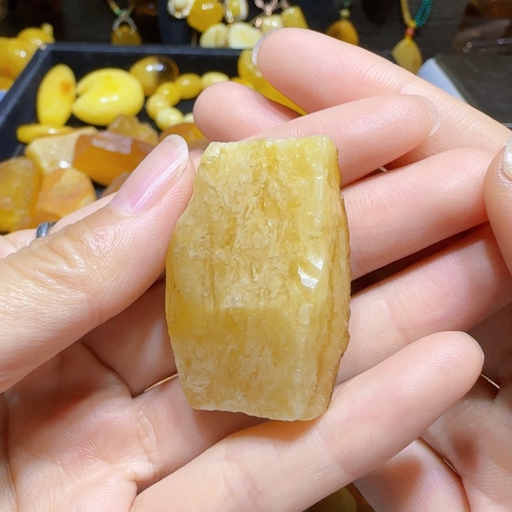 定制琥珀未镶嵌蜜蜡