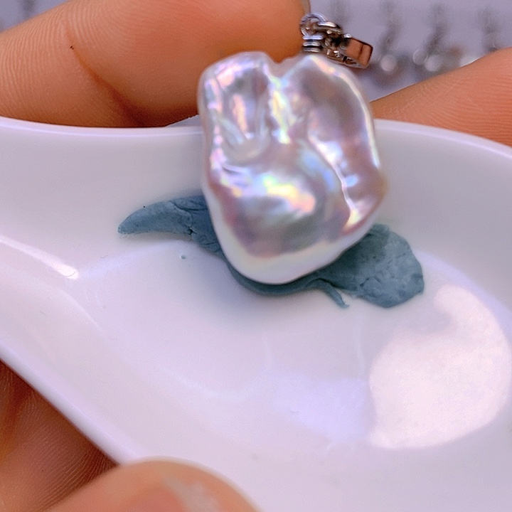 淡水珍珠颈饰合金