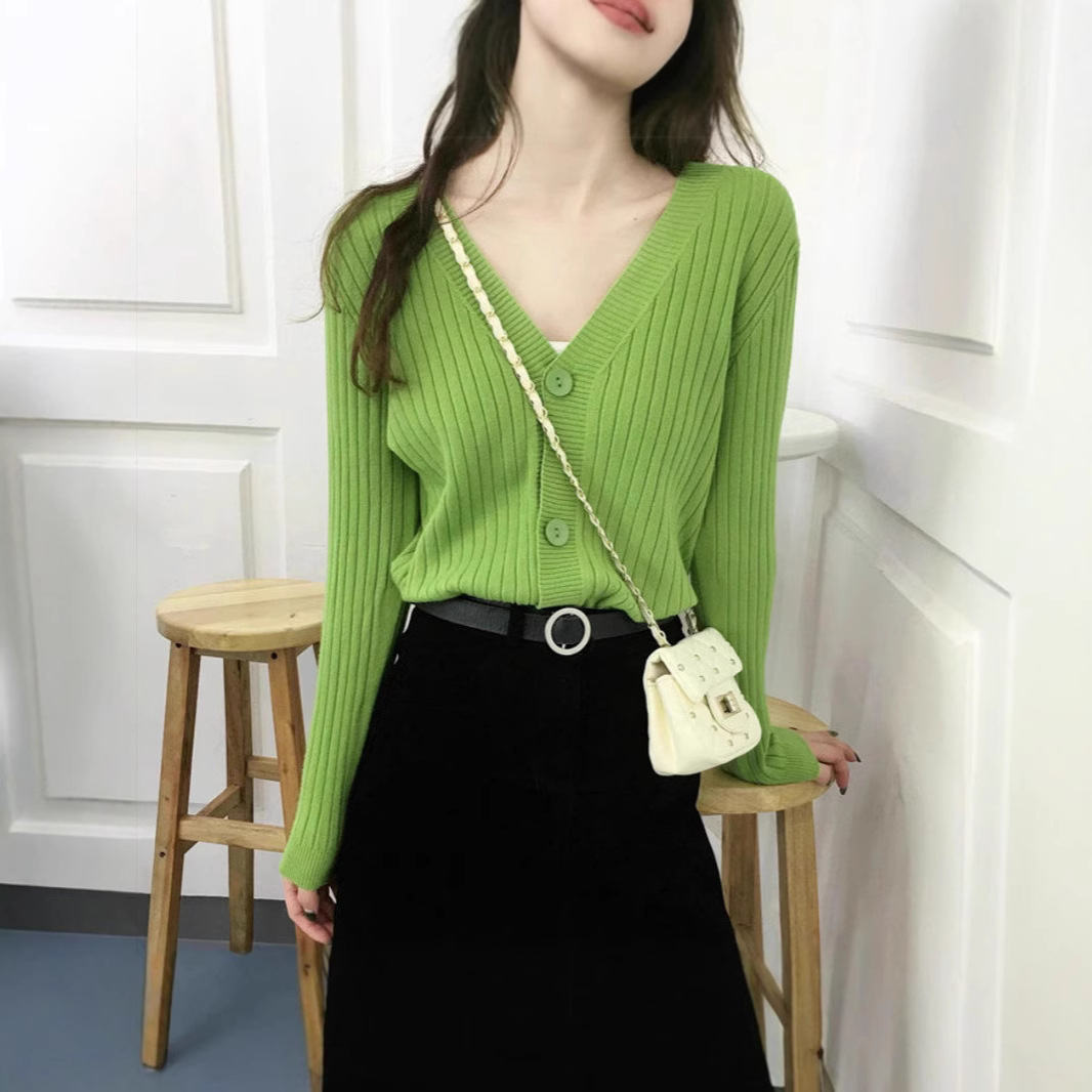 新款针织开衫女装春秋宽松温柔风短款韩版网红V领外穿长袖上衣ins