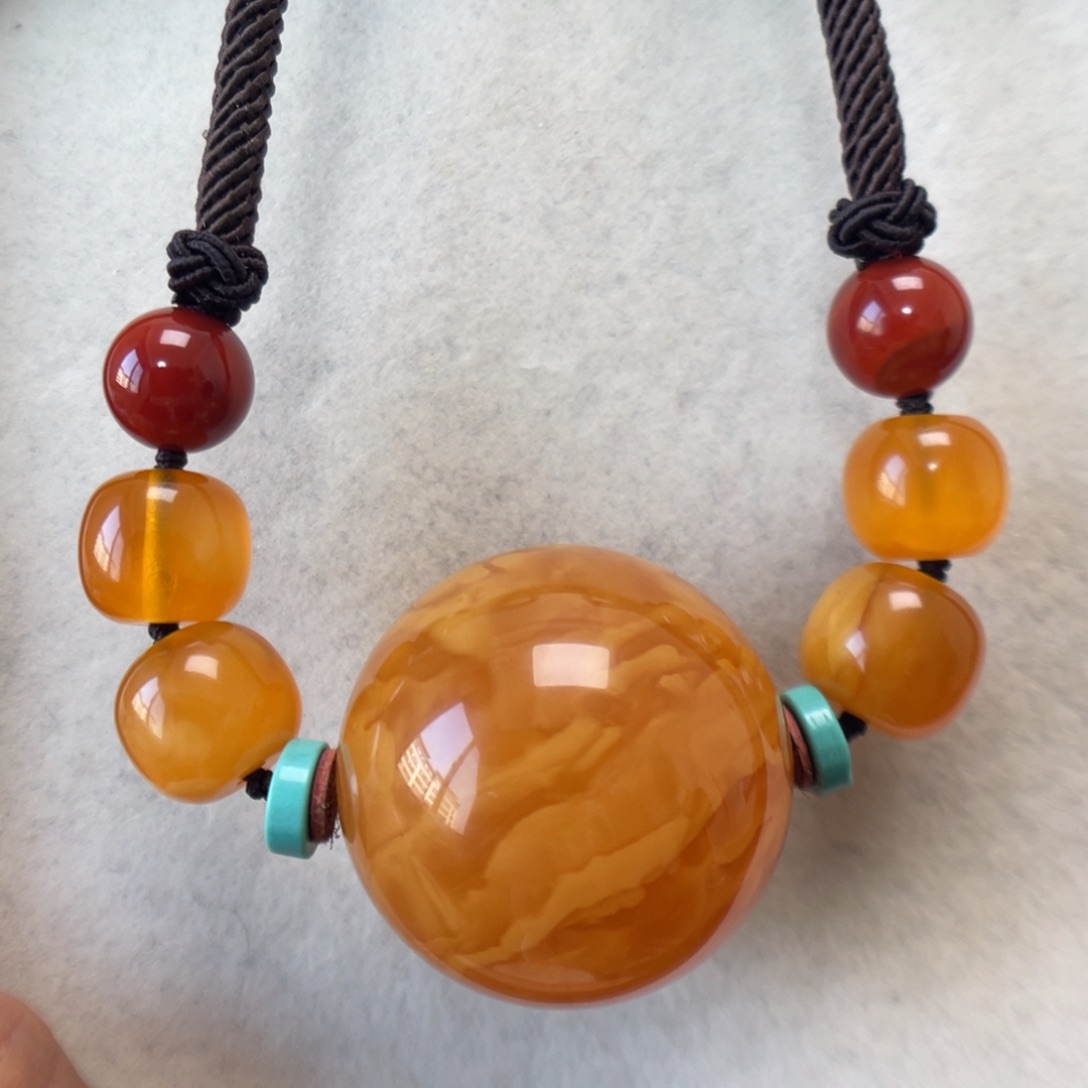 蜜蜡未镶嵌颈饰蜜蜡