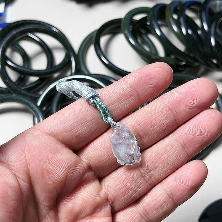 【闪购商品】翡翠颈饰未镶嵌60111112222