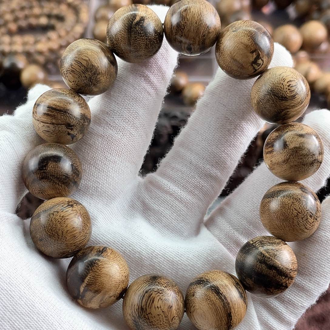 沉香手串王*待达拉干虎斑留疤