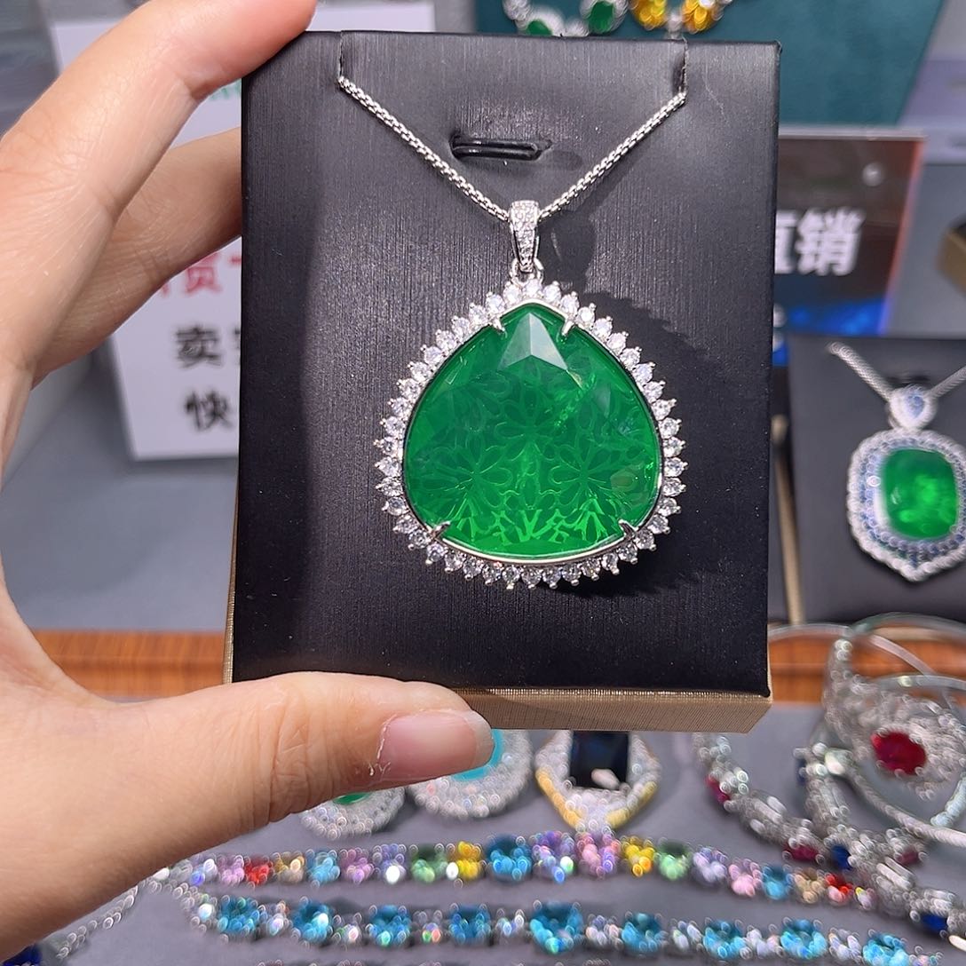 银S925镶嵌颈饰祖母绿叠加2单160价格