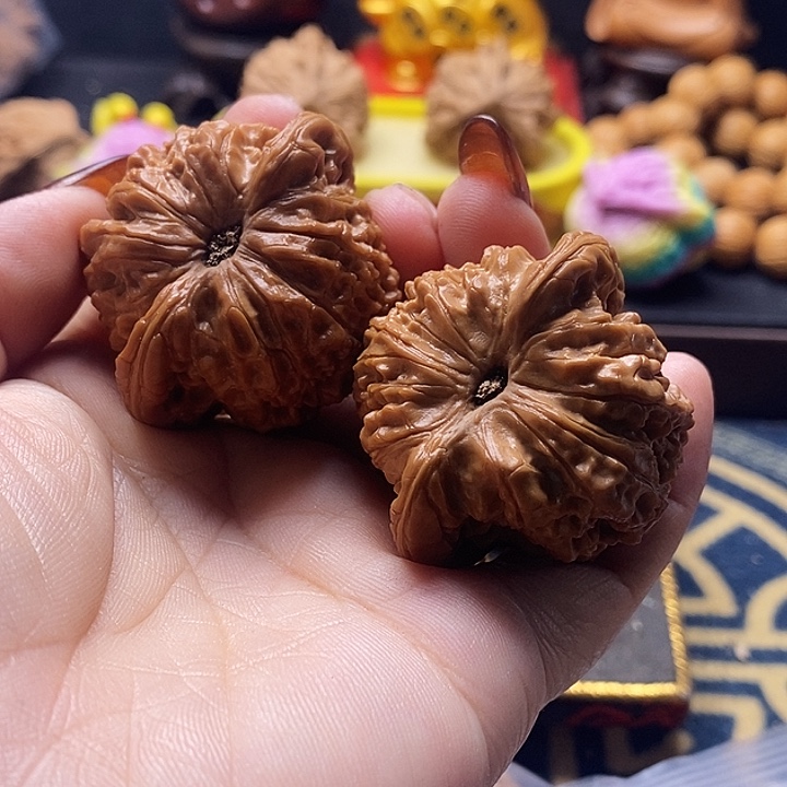乌***7吊坠文玩核桃血麒麟