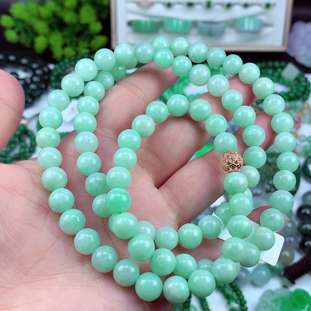 翡翠颈饰未镶嵌项链