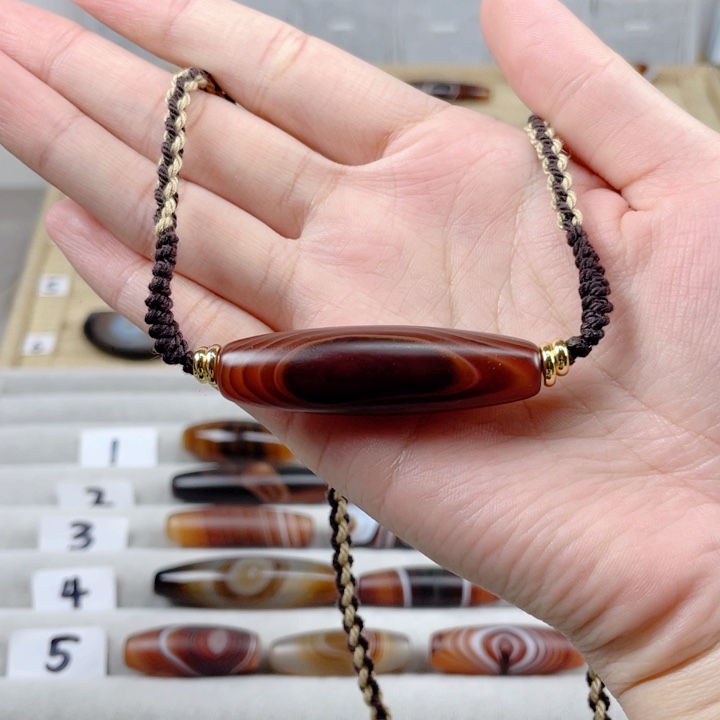 玛瑙/玉髓颈饰未镶嵌