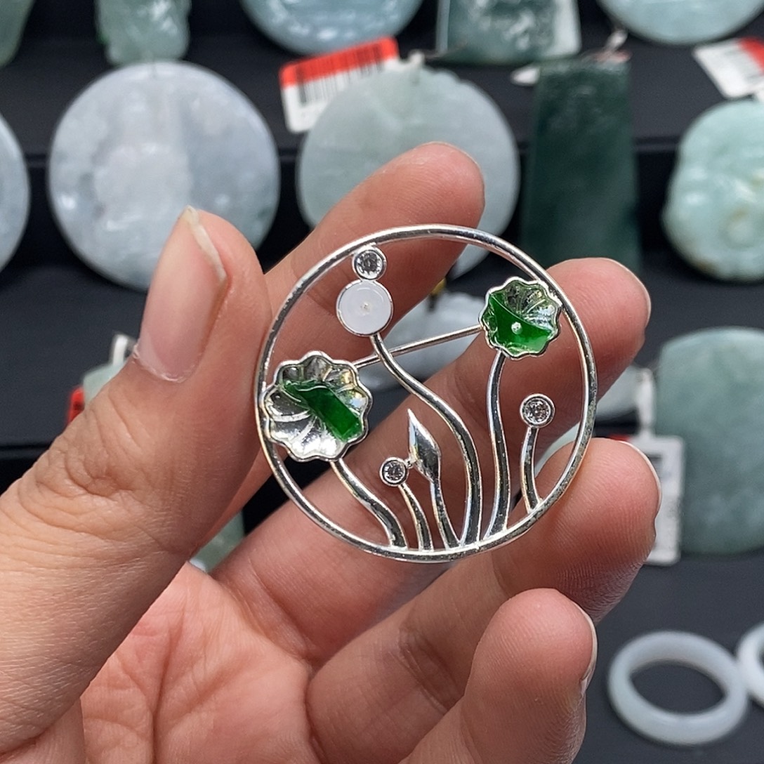 龙***王翡翠未镶嵌颈饰翡翠