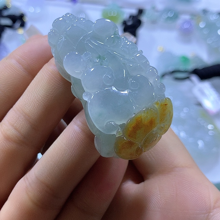 翡翠颈饰未镶嵌天然翡翠A货吊坠