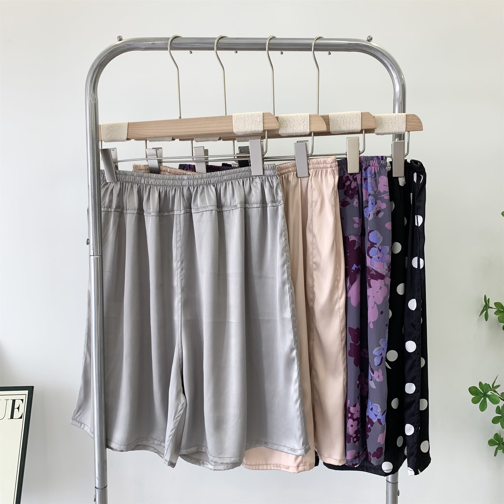 [编号F链接] 桑蚕丝沙滩裤五分裤居家外穿打底日常宽松休闲舒适