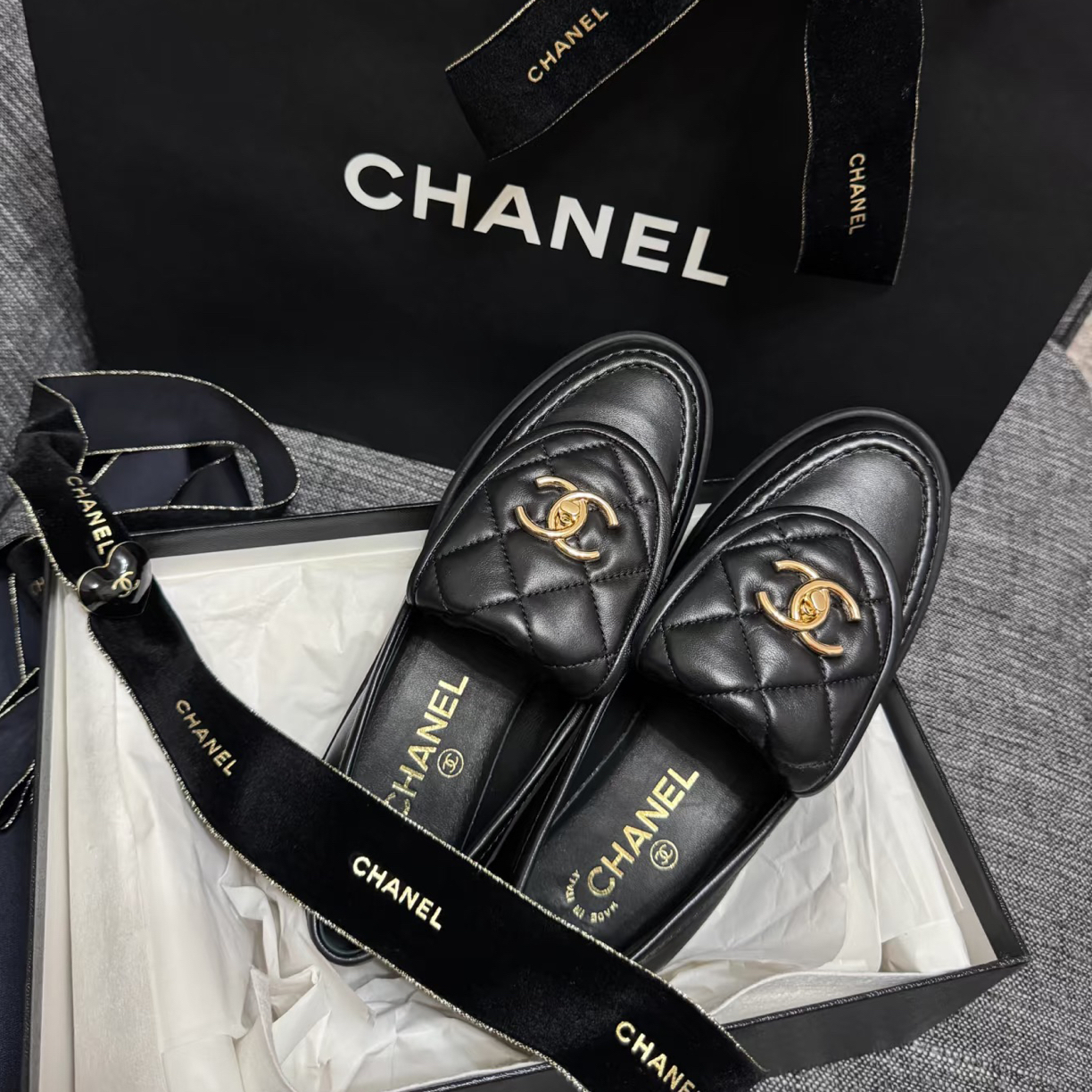 99新 Chanel/香奈儿 黑色书包乐福鞋 35.5码 5063 99新 