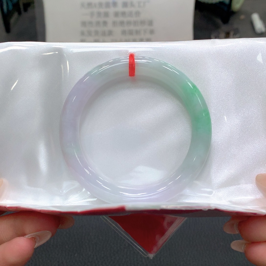 翡翠未镶嵌手镯54圆