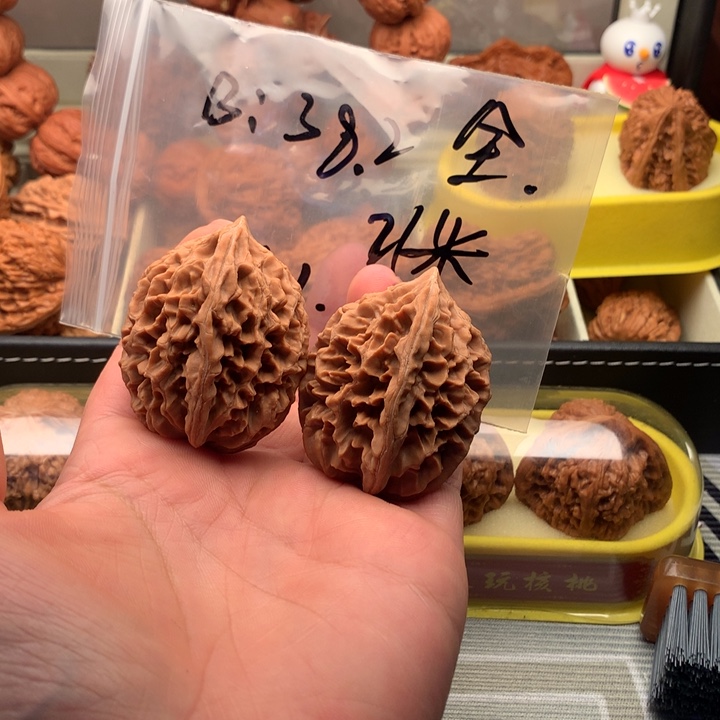 文玩核桃吊坠38.2尺寸全品招财鼠