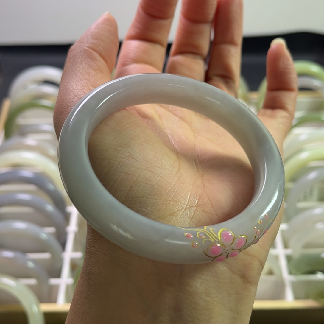 和田玉手镯58.8圈未镶嵌