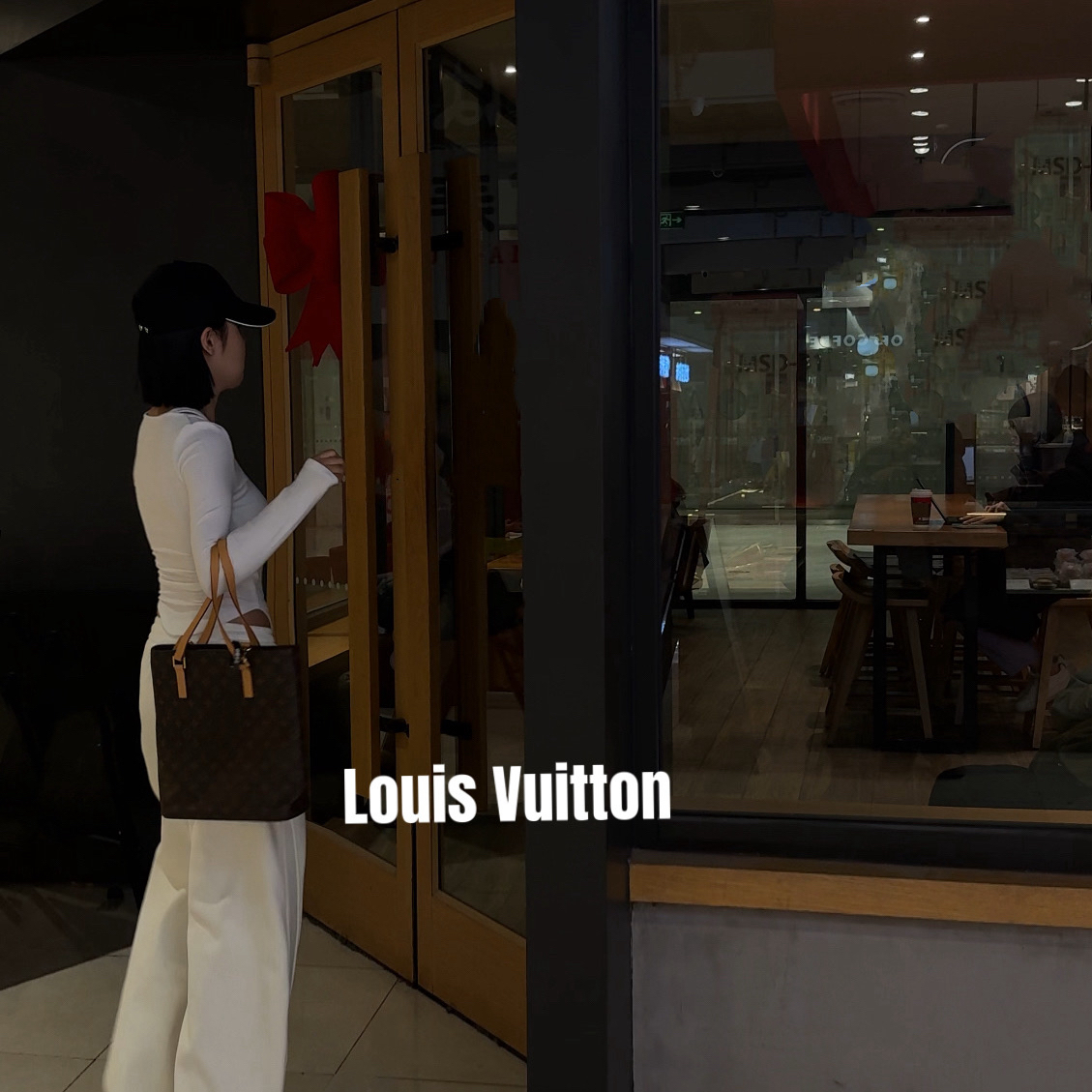 修复品8615458/LouisVuitton/路易威登竖版薇薇安包