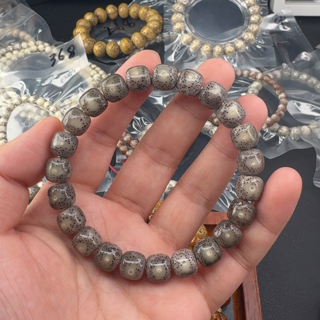 星月菩提手串黑冰单圈