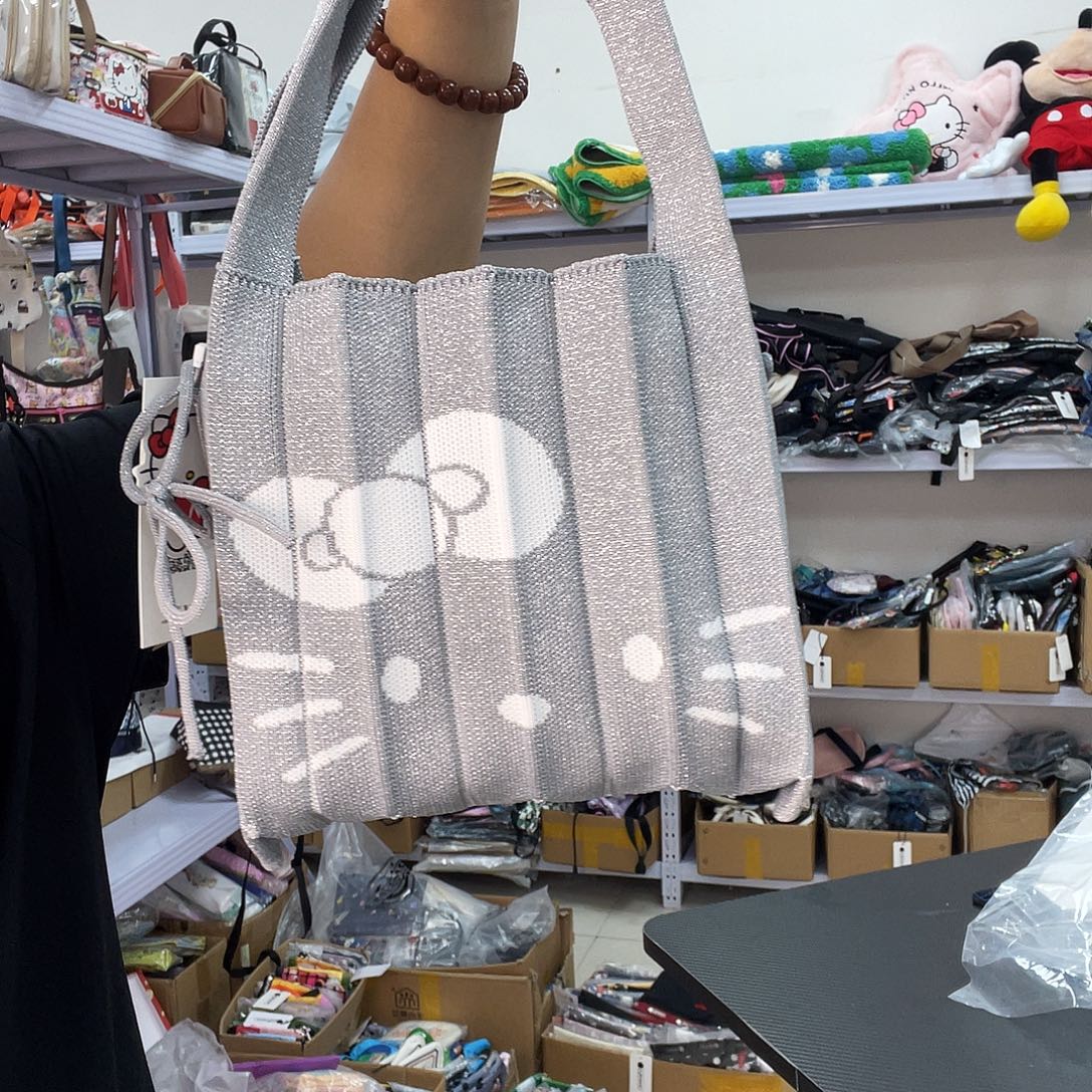 PU化妆包等产品和产品
