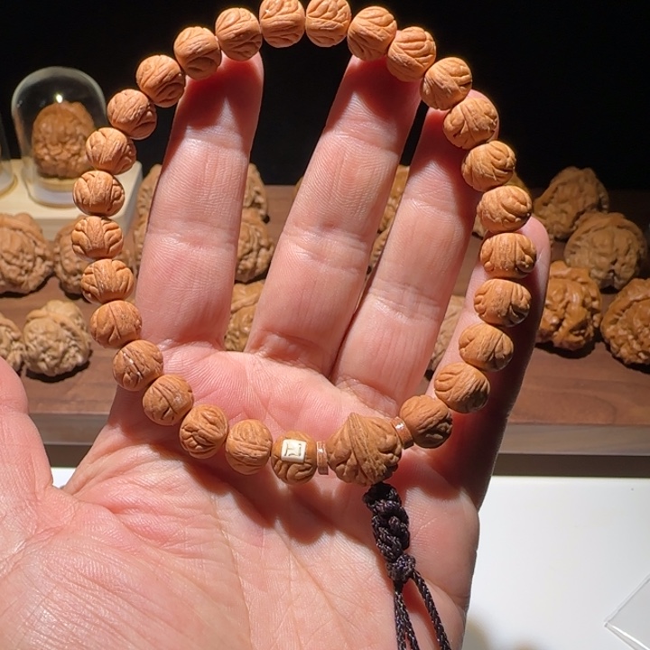 桃核手串麒麟纹桃核