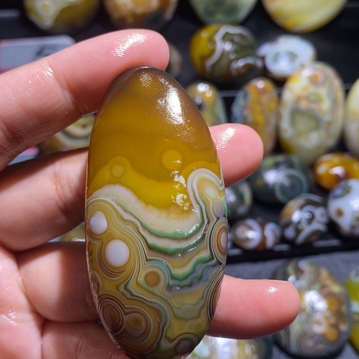 玛瑙/玉髓未镶嵌珠宝奇石104