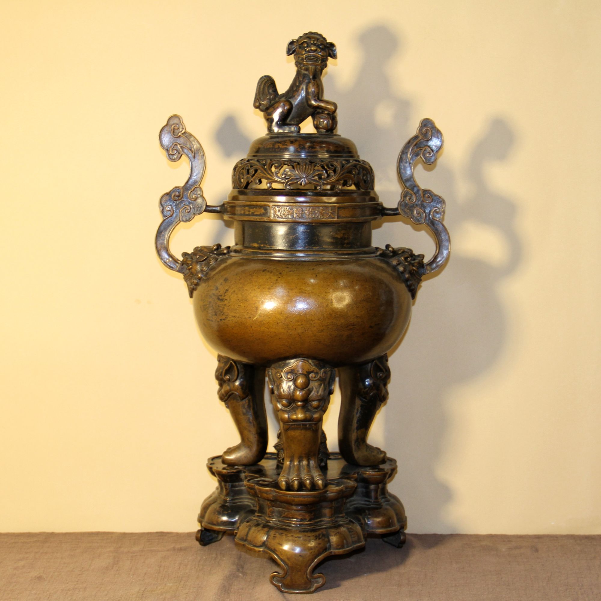 复古铜如意耳狮子熏香炉家居客厅中式装饰摆件紫铜色仿古宣德炉